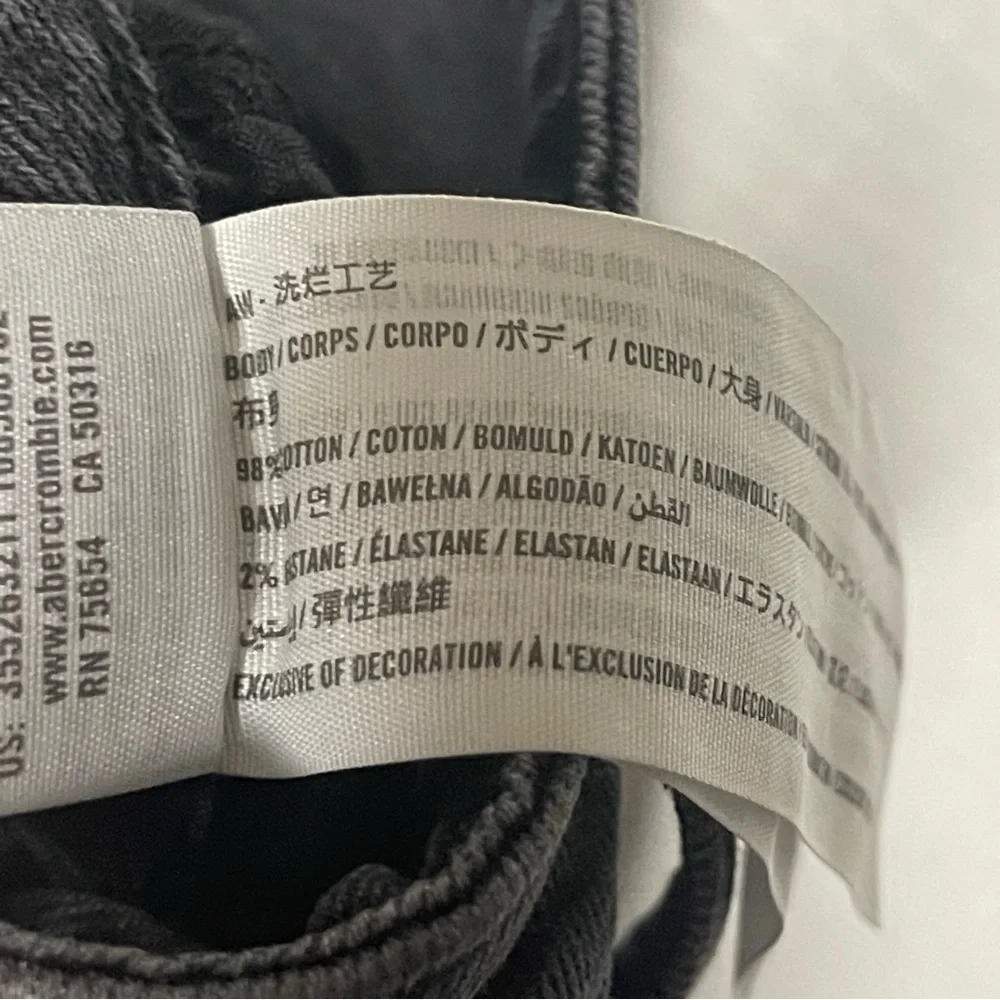 Hollister Women's Ultra High Rise Dad Jean Vintage Stretch Black Size 1R 26Wx28L - Picture 10 of 11